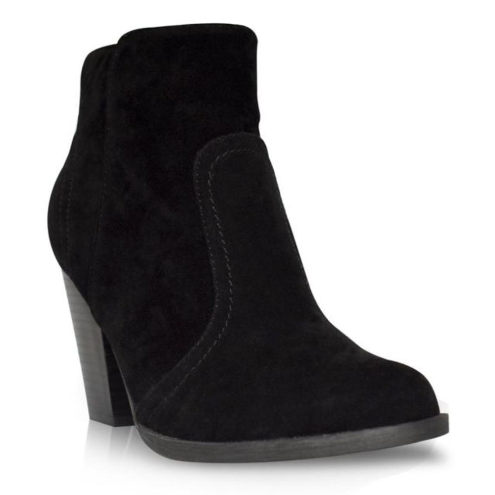 Breckelles Faux Suede Chunky Heel Bootie 8.5